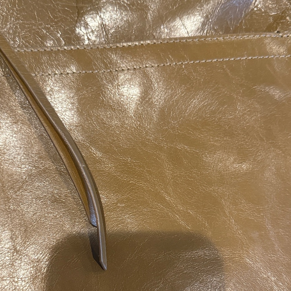 Hobo Leather Crossbody Bag in Tan - Picture 8 of 8